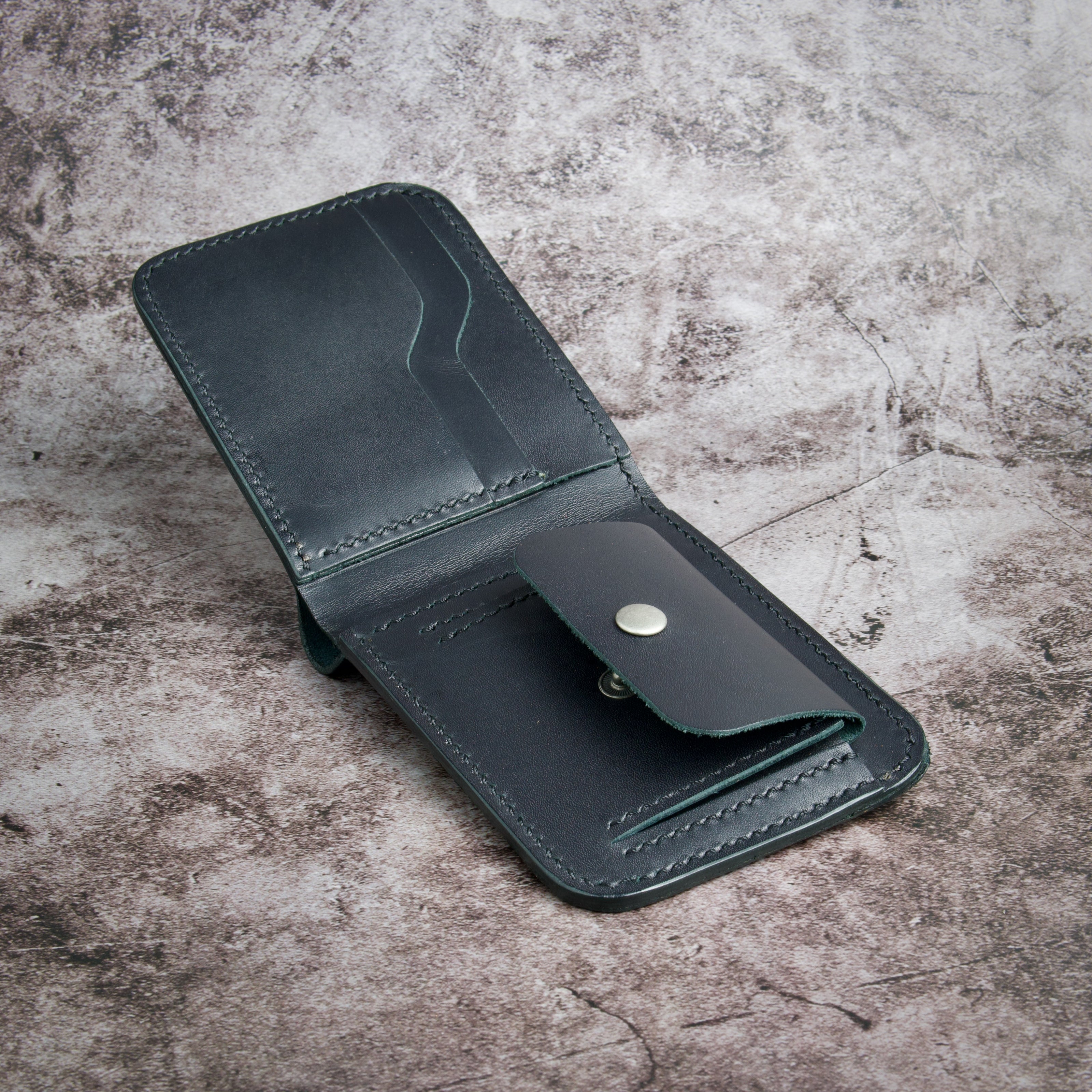 Classic Slim Bi-Fold Wallet | Hunza Fold