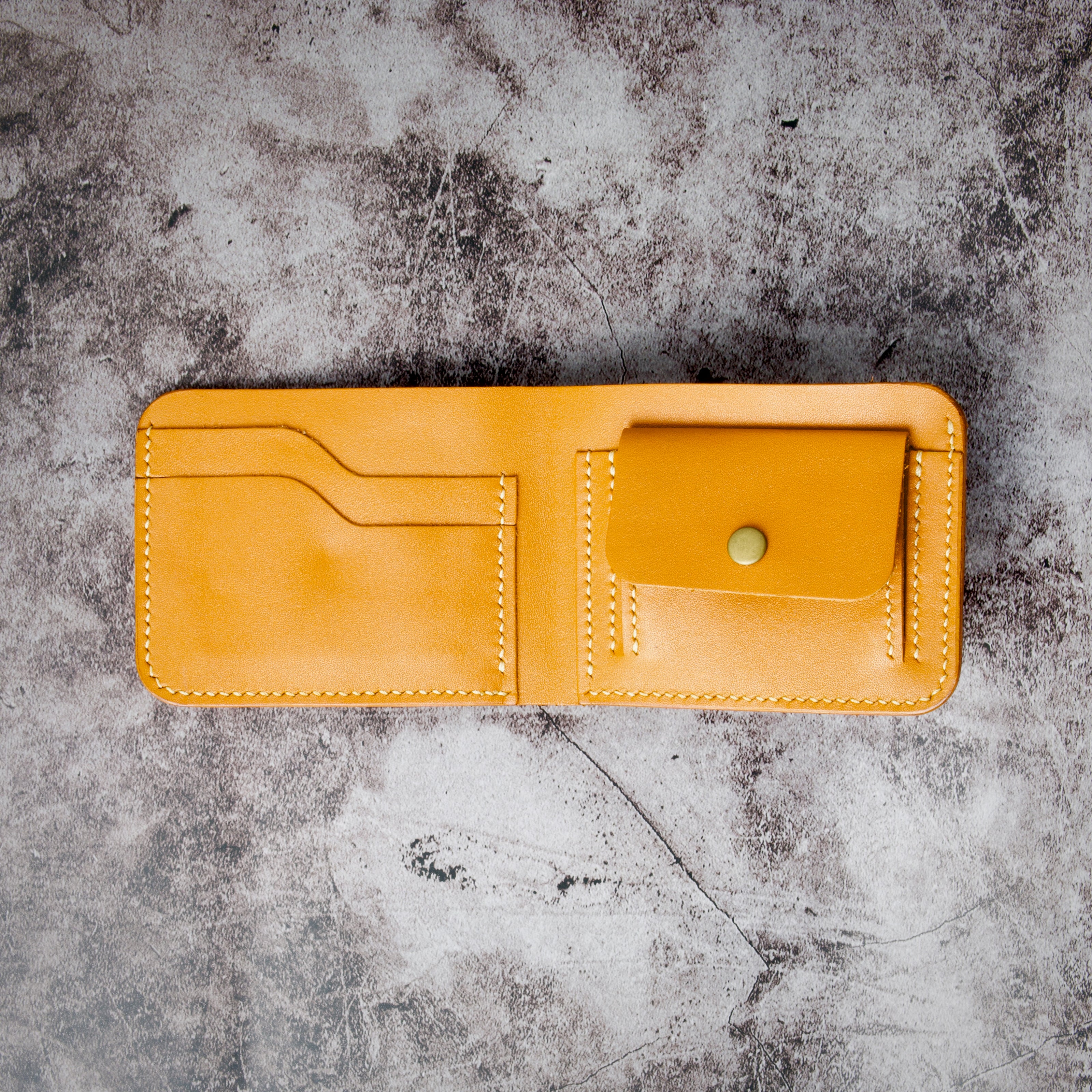 Classic Slim Bi-Fold Wallet | Hunza Fold