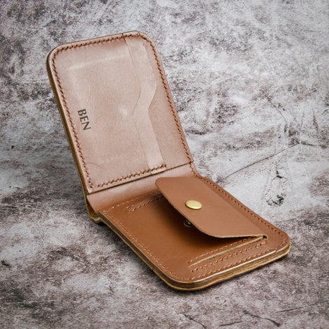 Indus Sultan – Croc-Embossed Classic Bi-Fold Wallet
