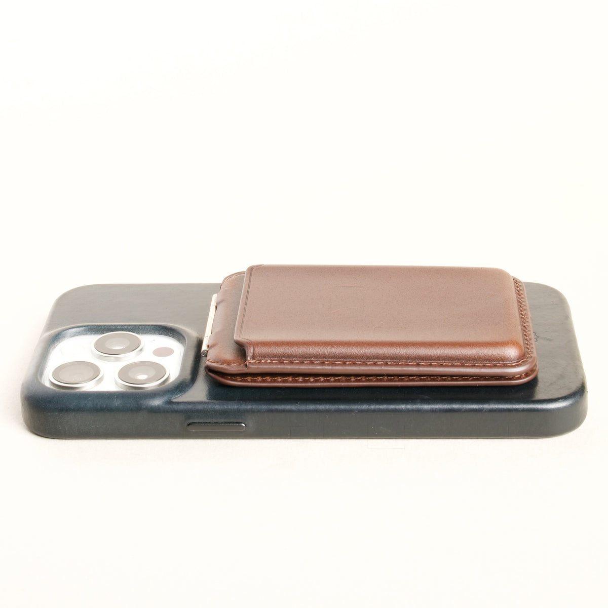 Leather MagSafe Wallet with Stand | Mag Lift