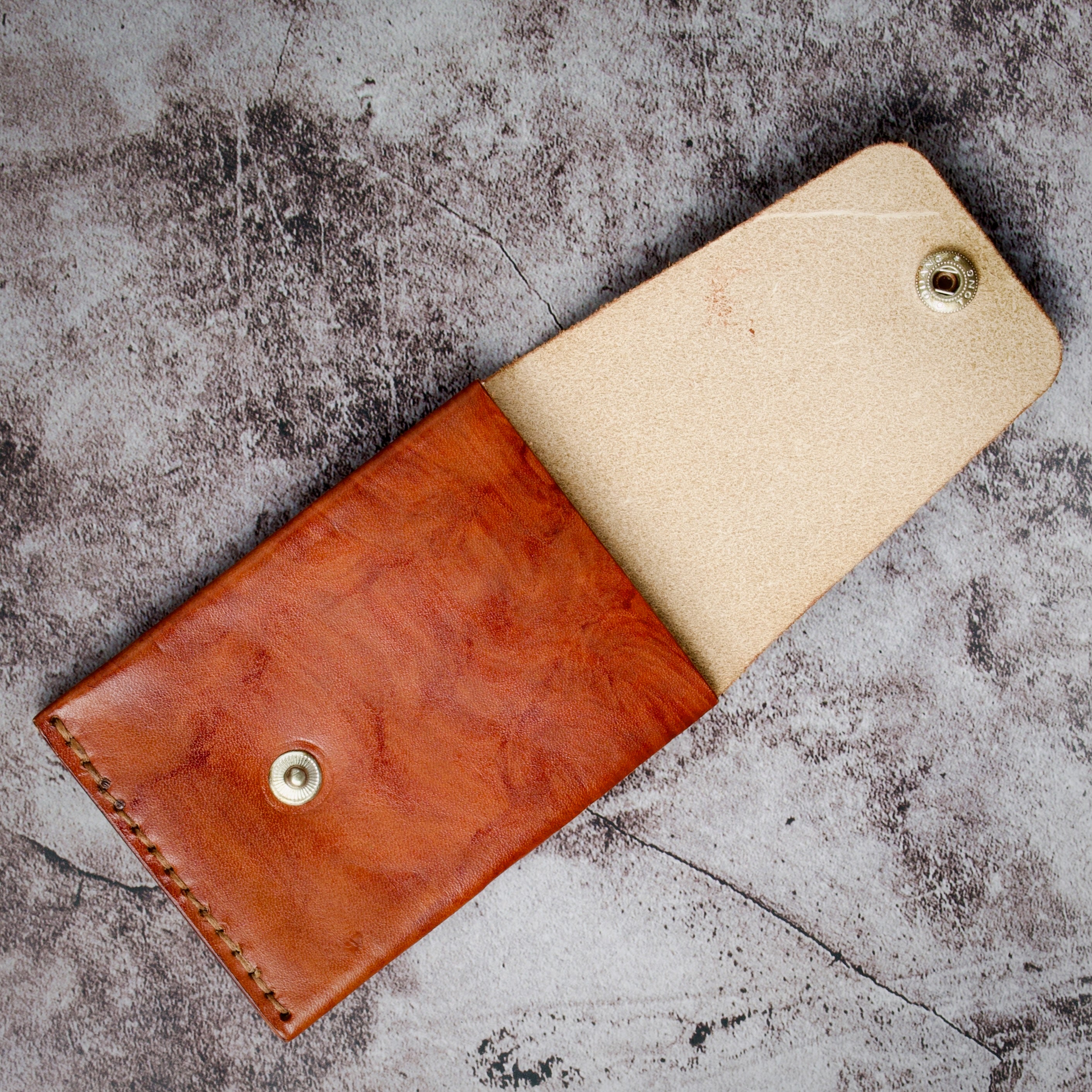 Niva Flap - Ultra Compact Card Sleeve