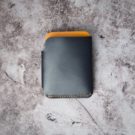 Niva Glide - Ultra Compact Card Sleeve