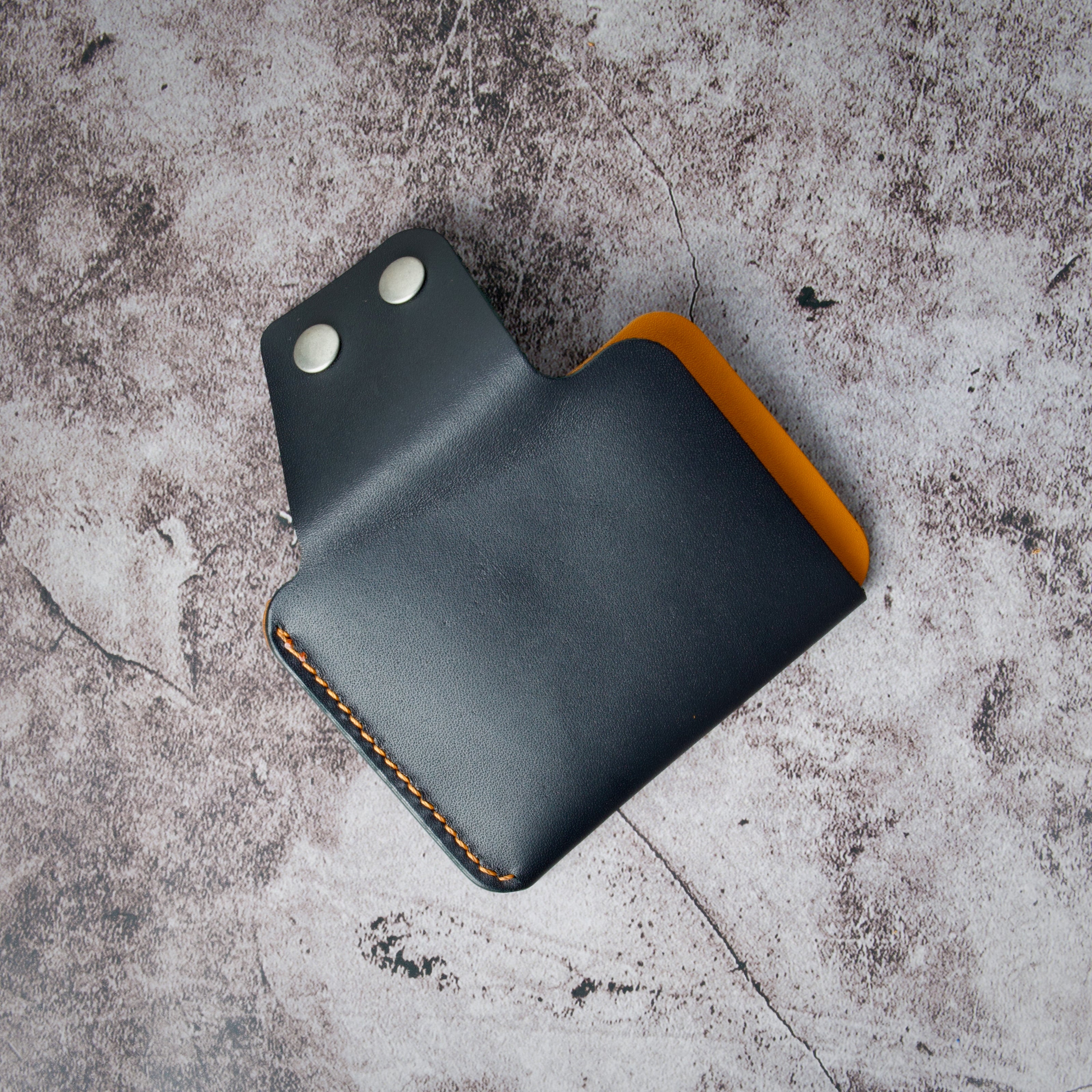 Ultra Compact Card Sleeve | Niva Glide