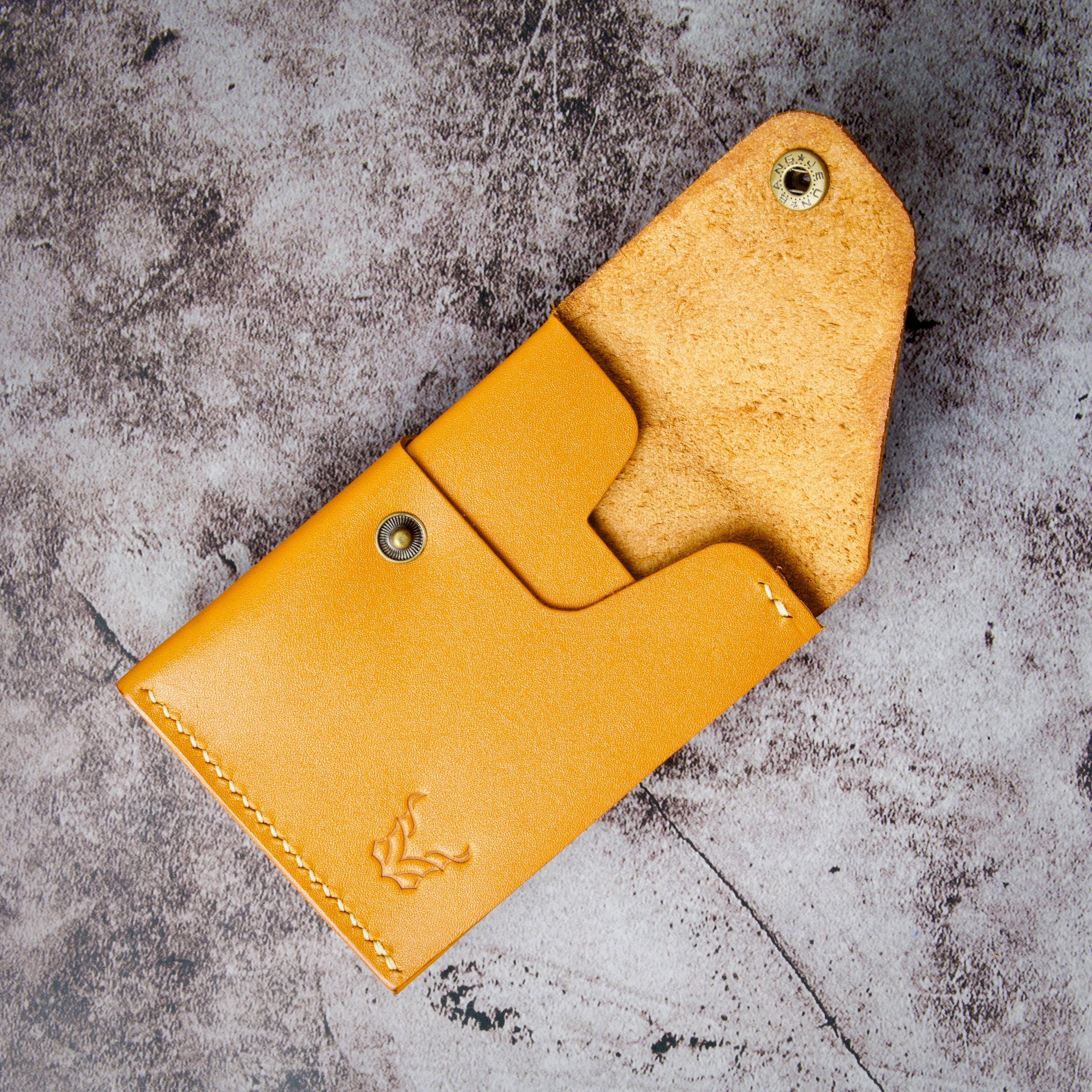 Ultra Compact Card Sleeve | Niva Heritage