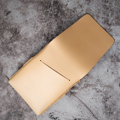 Satluj Vault – Flap Cardholder