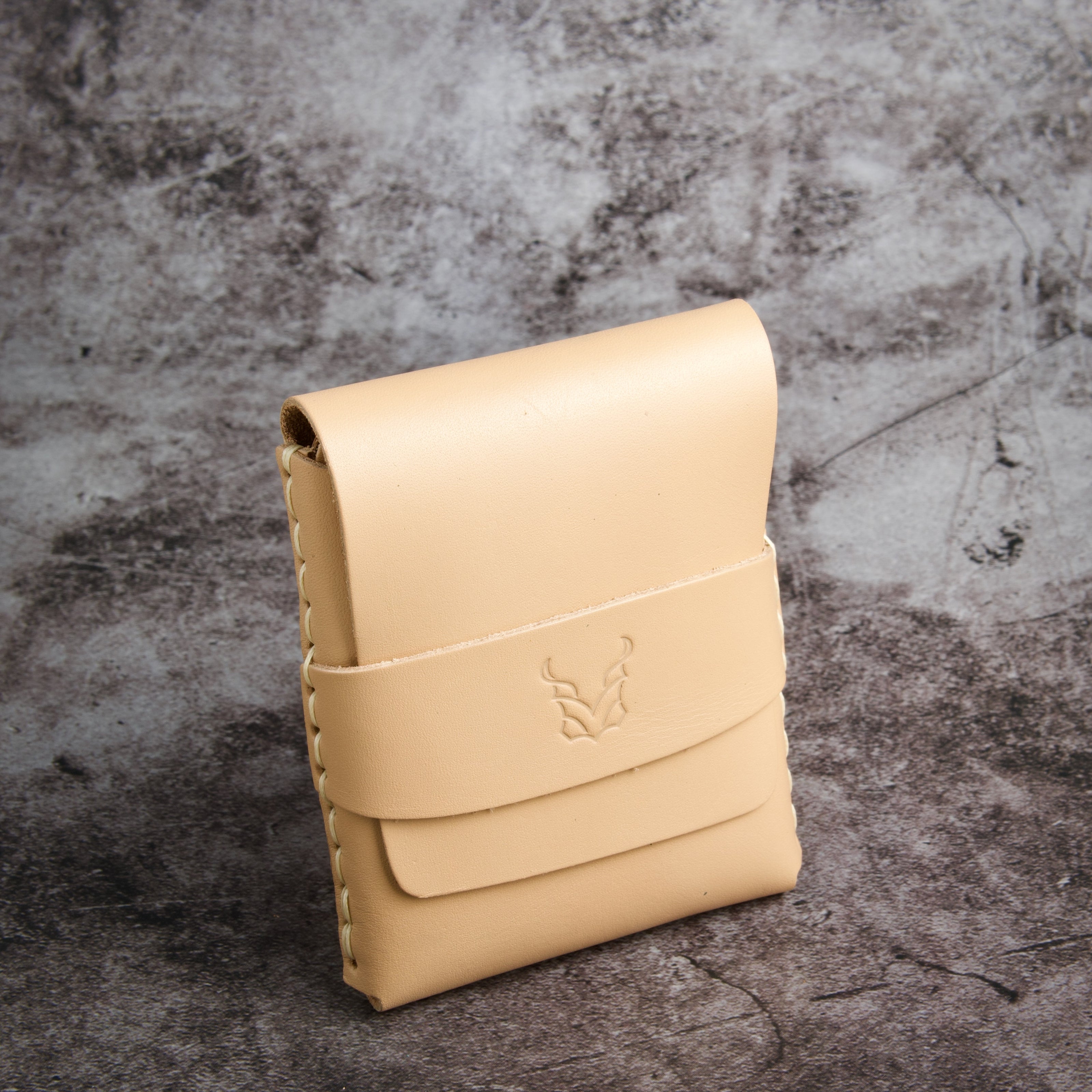 Satluj Vault – Flap Cardholder