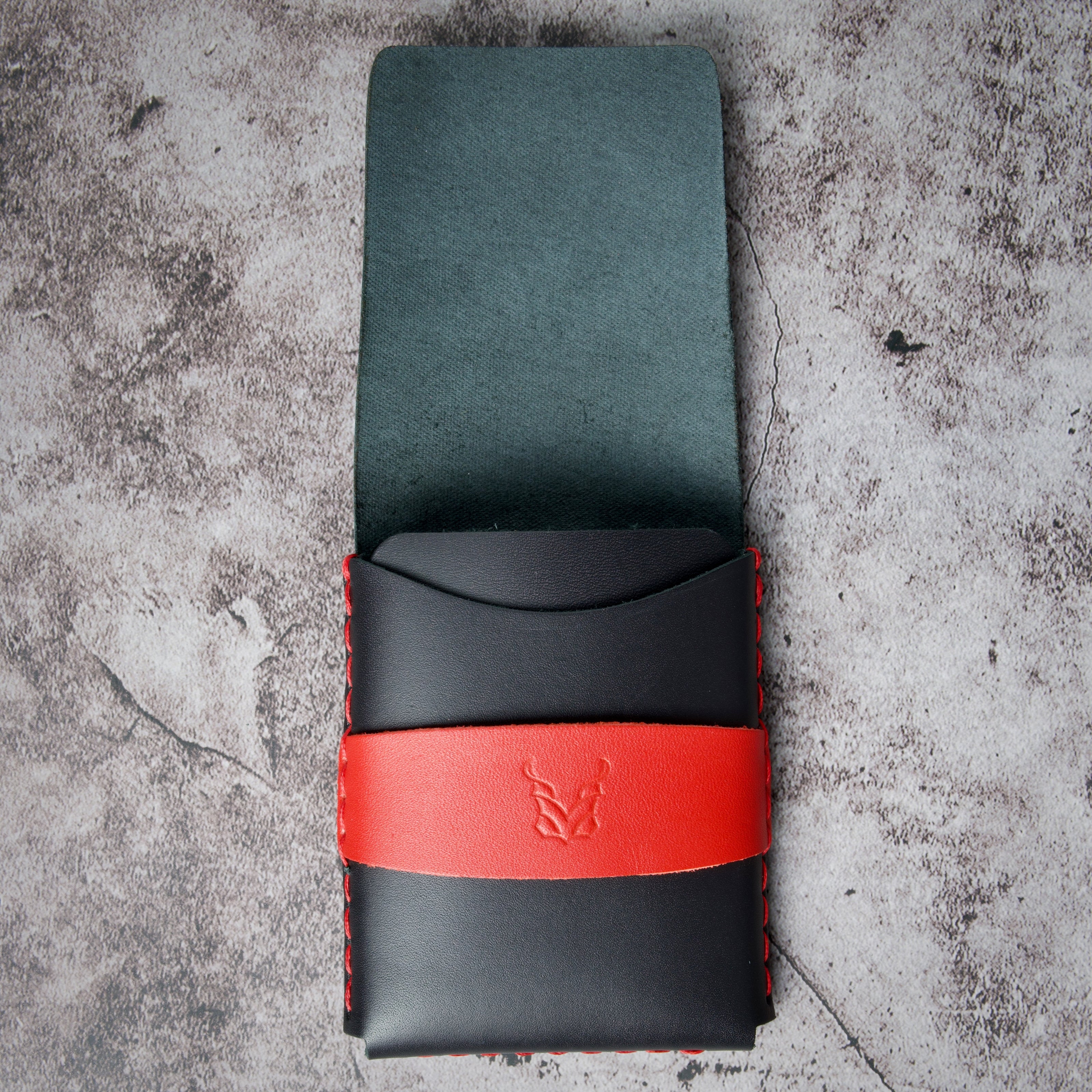 Satluj Vault – Flap Cardholder