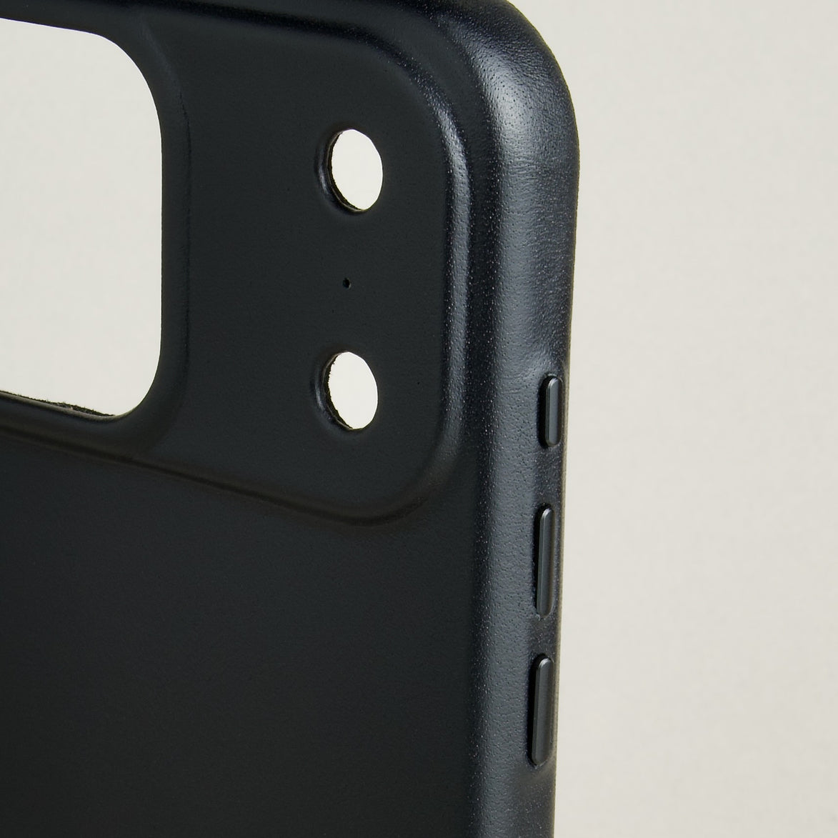 iPhone 17 Leather Case | Shell Guard