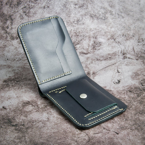 Indus Sultan – Croc-Embossed Classic Bi-Fold Wallet