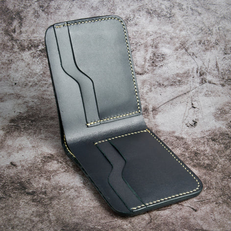 Indus Sultan – Croc-Embossed Classic Bi-Fold Wallet